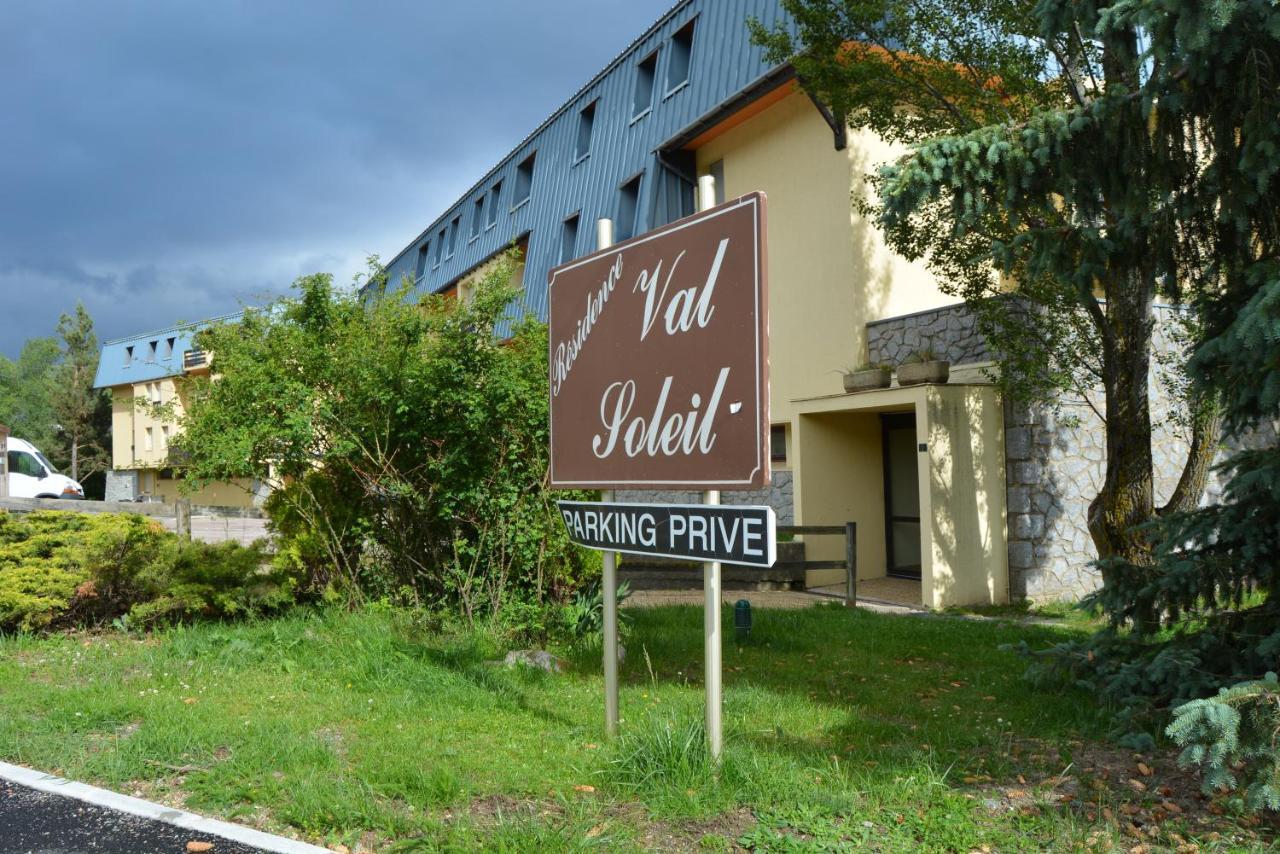 Studio Marmotte Font-Romeu 4 Personnes Avec Balcon Residence Val Soleil Entierement Renove En Juin 2021 Place De Parking & Wifi Gratuit , Draps & Serviettes De Toilettes Non Inclus, Sabanas Y Toallas No Incluidos Zewnętrze zdjęcie