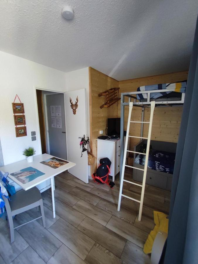 Studio Marmotte Font-Romeu 4 Personnes Avec Balcon Residence Val Soleil Entierement Renove En Juin 2021 Place De Parking & Wifi Gratuit , Draps & Serviettes De Toilettes Non Inclus, Sabanas Y Toallas No Incluidos Zewnętrze zdjęcie
