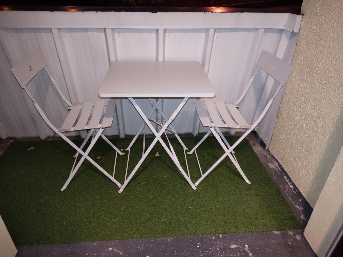 Studio Marmotte Font-Romeu 4 Personnes Avec Balcon Residence Val Soleil Entierement Renove En Juin 2021 Place De Parking & Wifi Gratuit , Draps & Serviettes De Toilettes Non Inclus, Sabanas Y Toallas No Incluidos Zewnętrze zdjęcie